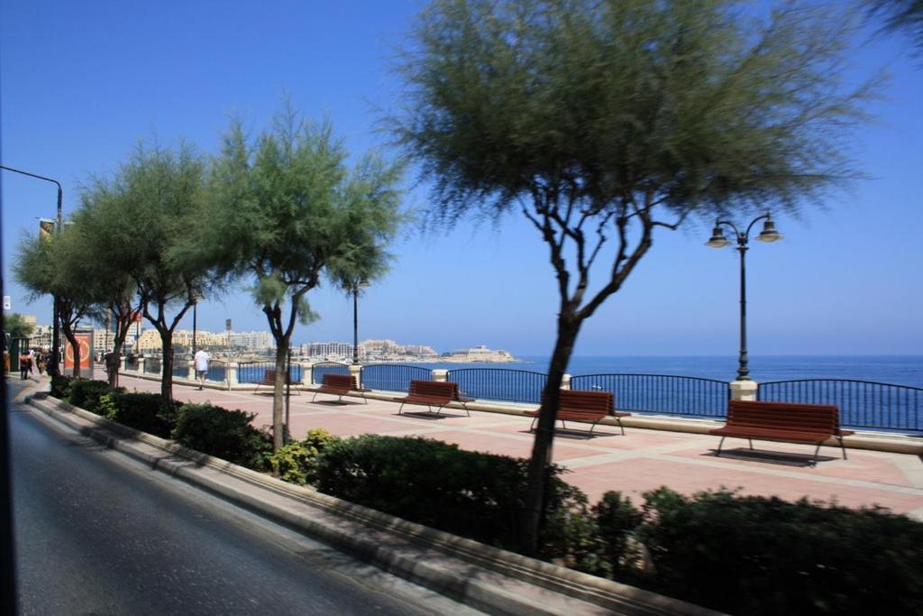 Saint Julian'sSplendid Seaside Retreat On Spinola Bayアパートメント エクステリア 写真